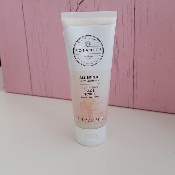 Botanics All Brightening Face Scrub Set of 2 - Picture 4 of 12